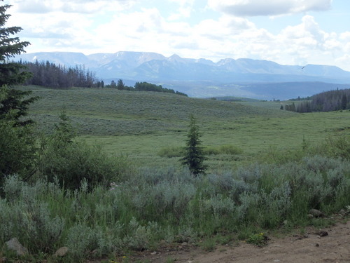 GDMBR: We're viewing SE down the Wagon Creek watershed toward the Green River.